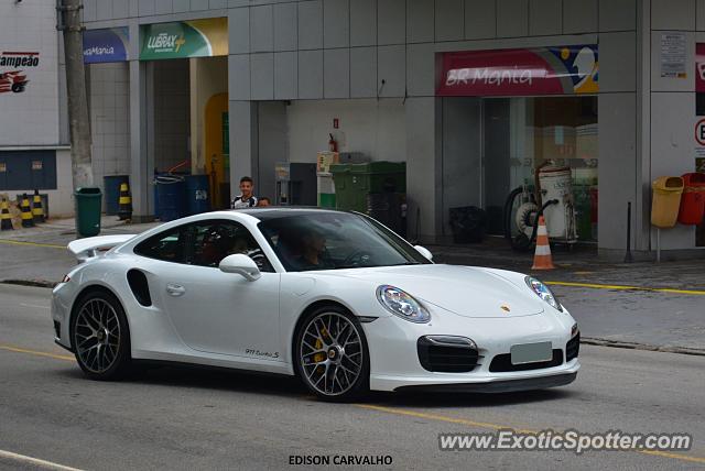 Porsche 911 Turbo spotted in São Paulo, Brazil