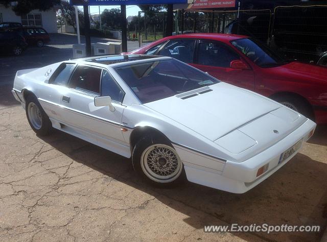 Lotus Esprit spotted in Quarteira, Portugal