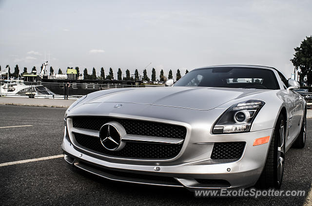 Mercedes SLS AMG spotted in Montreal, Canada