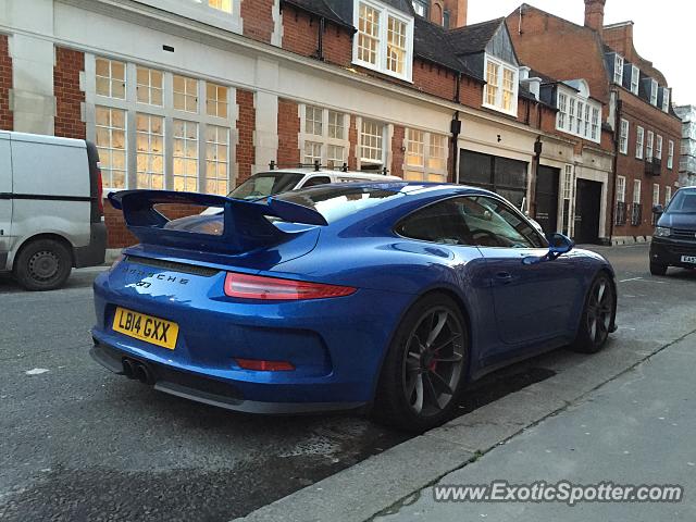 Porsche 911 GT3 spotted in London, United Kingdom