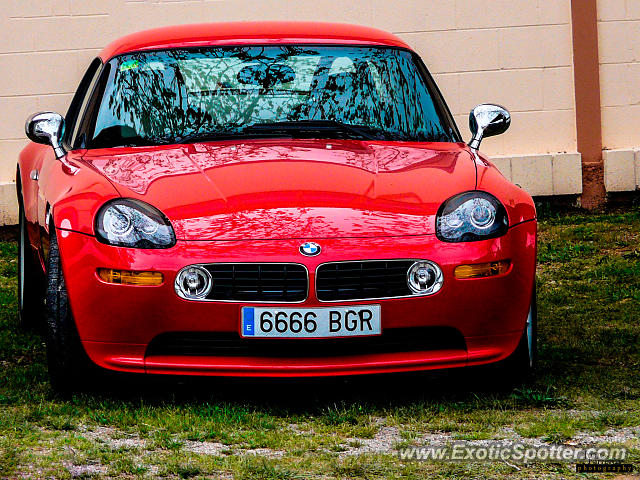 BMW Z8 spotted in Campllong, Spain