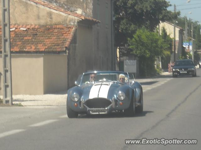 Shelby Cobra spotted in Isle s/ Sorgue, France