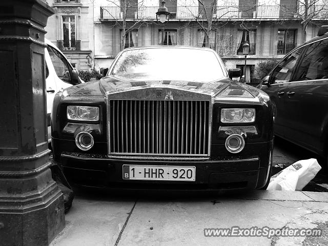 Rolls-Royce Phantom spotted in Paris, France