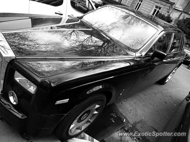 Rolls-Royce Phantom spotted in Paris, France