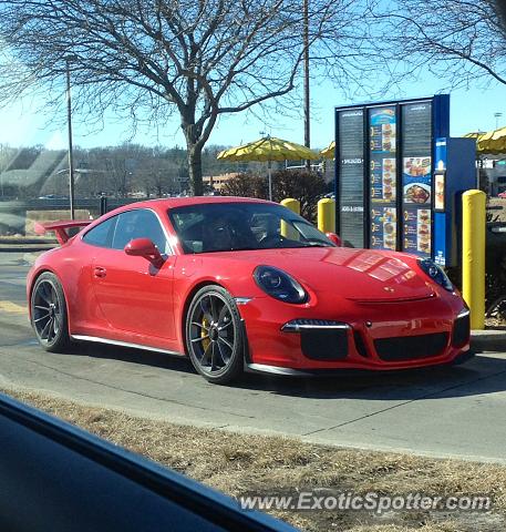 Porsche 911 GT3 spotted in Windsor Heights, Iowa