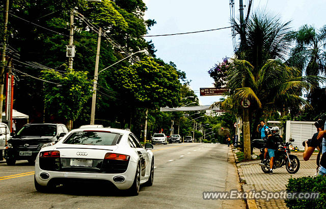 Audi R8 spotted in São Paulo, Brazil