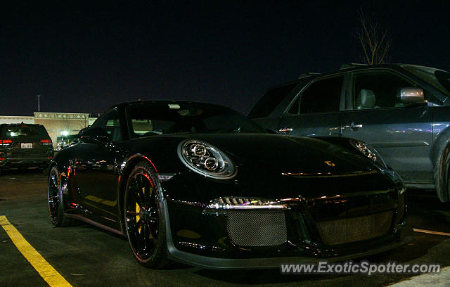 Porsche 911 GT3 spotted in Chicago, Illinois