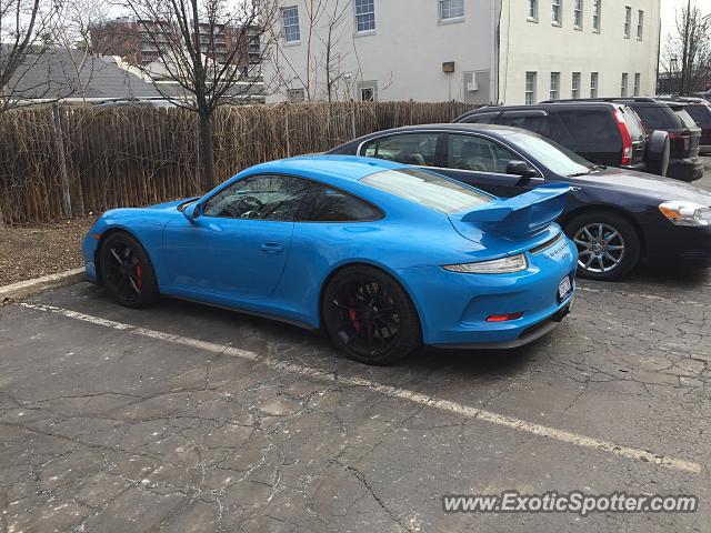 Porsche 911 GT3 spotted in Birmingham, Michigan