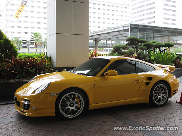 Porsche 911 Turbo spotted in Jakarta, Indonesia