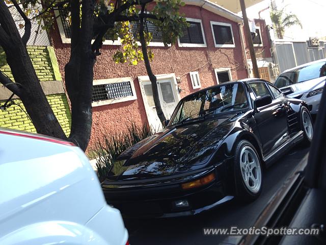 Porsche 911 Turbo spotted in Mexico Ciy, Mexico