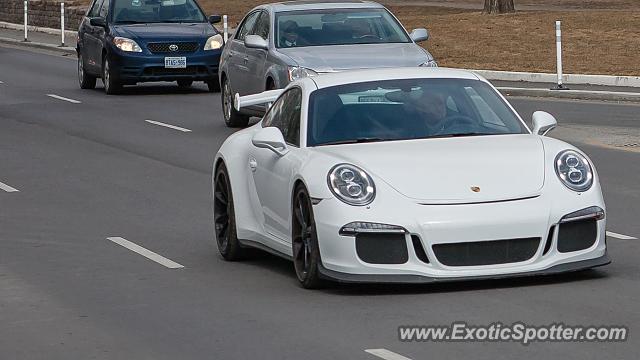 Porsche 911 GT3 spotted in Toronto, Canada