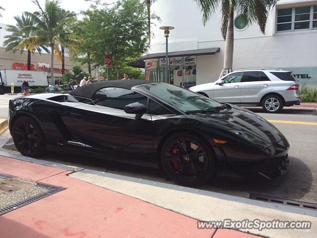 Lamborghini Gallardo spotted in Miami beach, Florida