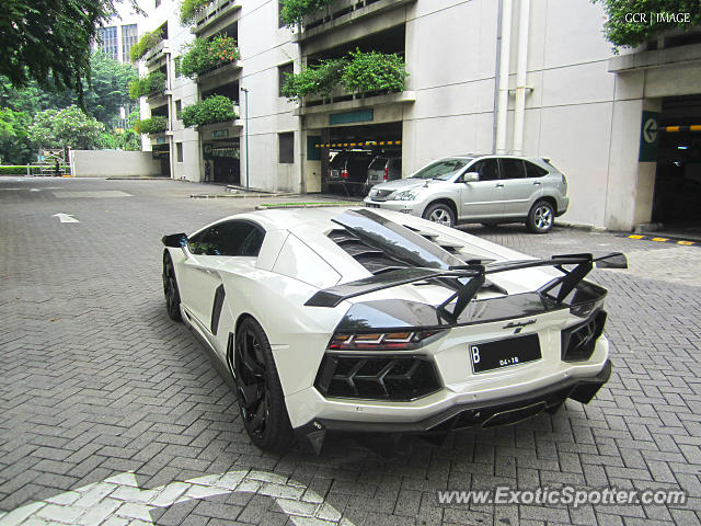 Lamborghini Aventador spotted in Jakarta, Indonesia