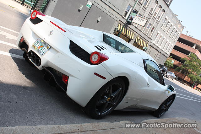 Ferrari 458 Italia spotted in Chicago, Illinois