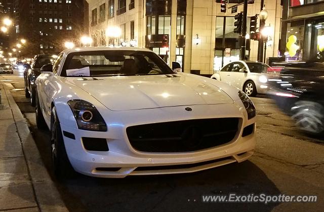 Mercedes SLS AMG spotted in Chicago, Illinois