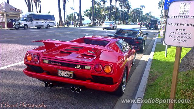 Lamborghini Diablo spotted in Santa Monica, California