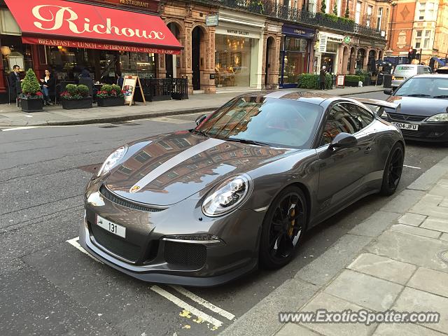 Porsche 911 GT3 spotted in London, United Kingdom