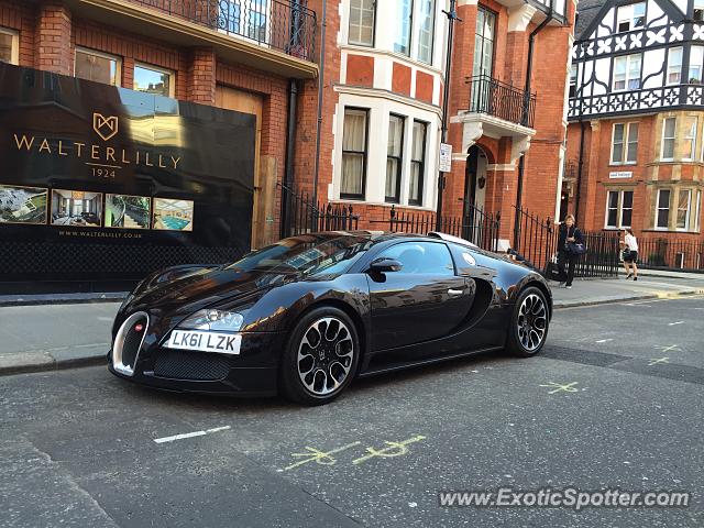 Bugatti Veyron spotted in London, United Kingdom