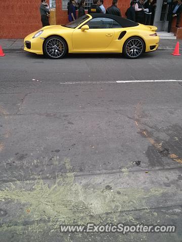 Porsche 911 Turbo spotted in Lima, Peru