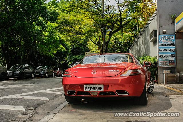 Mercedes SLS AMG spotted in São Paulo, Brazil