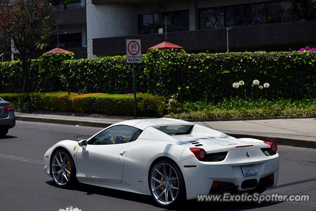 Ferrari 458 Italia spotted in Mexico City, Mexico