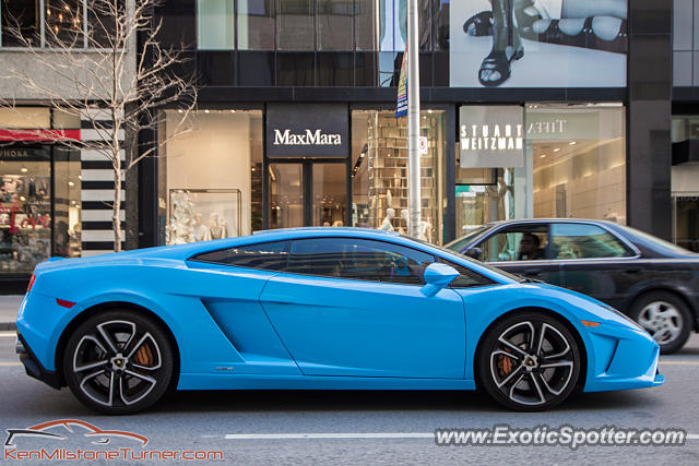 Lamborghini Gallardo spotted in Toronto, Canada