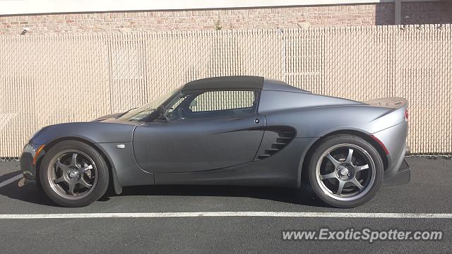 Lotus Elise spotted in Elizabeth, New Jersey