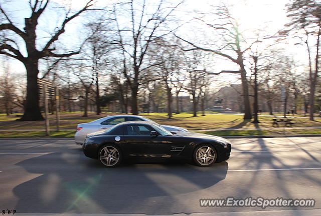 Mercedes SLS AMG spotted in Toronto, Canada