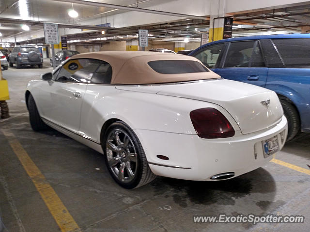 Bentley Continental spotted in Chicago, Illinois