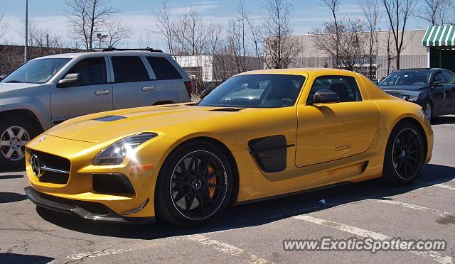 Mercedes SLS AMG spotted in Montreal, Canada