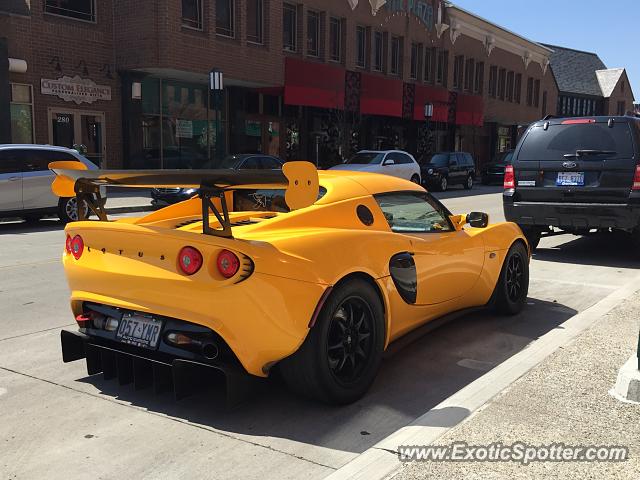 Lotus Elise spotted in Birmingham, Michigan