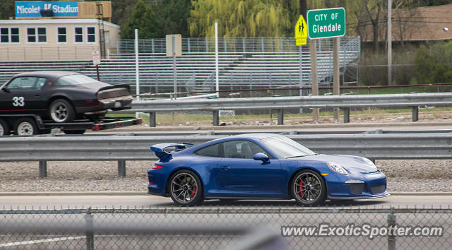 Porsche 911 GT3 spotted in Glendale, Wisconsin