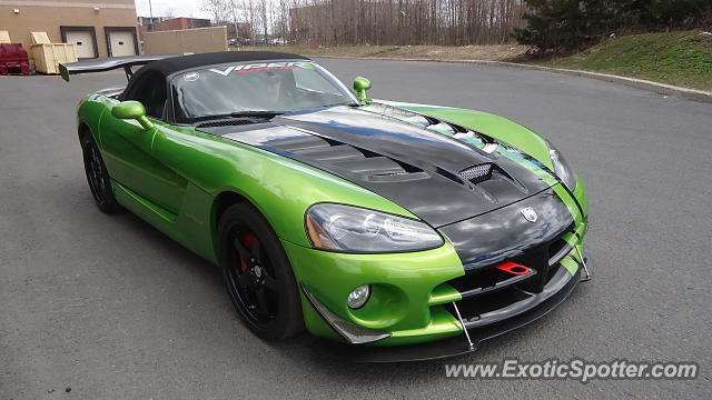 Dodge Viper spotted in Boucherville, Canada