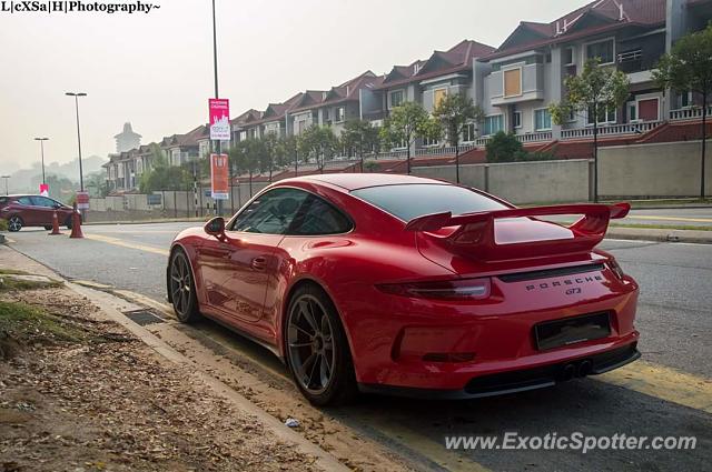 Porsche 911 GT3 spotted in Kuala Lumpur, Malaysia