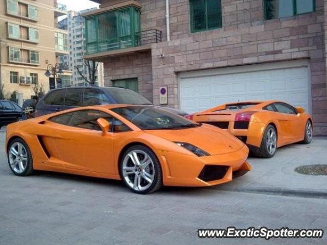 Lamborghini Gallardo spotted in Beijing, China