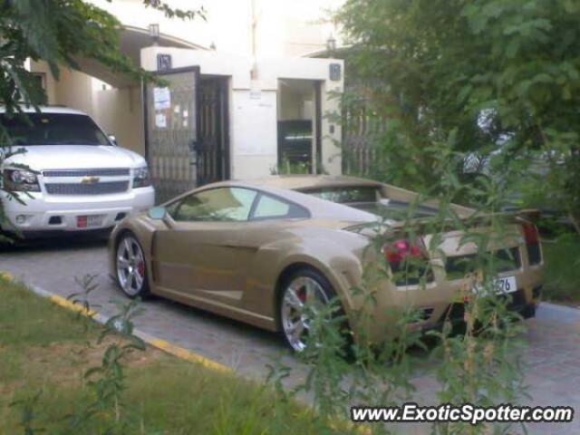 Lamborghini Gallardo spotted in Abu Dhabi, United Arab Emirates