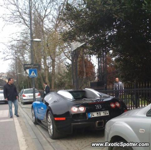 Bugatti Veyron spotted in Istanbul, Turkey