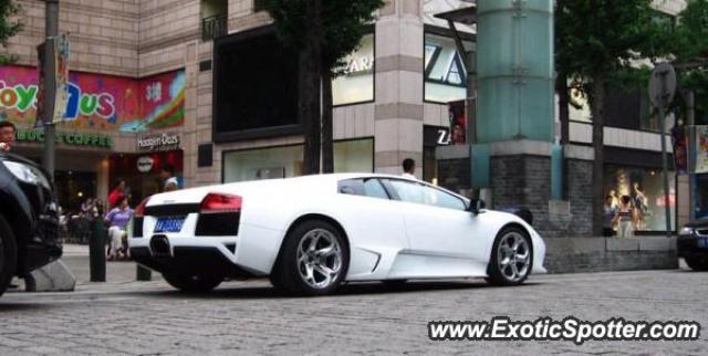 Lamborghini Murcielago spotted in Hangzhou, China