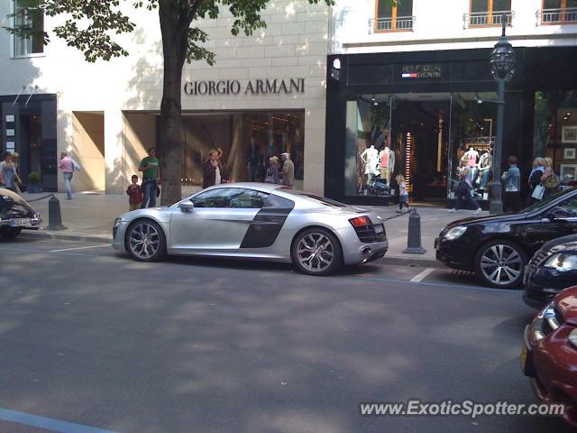 Audi R8 spotted in Dusseldorf, Germany