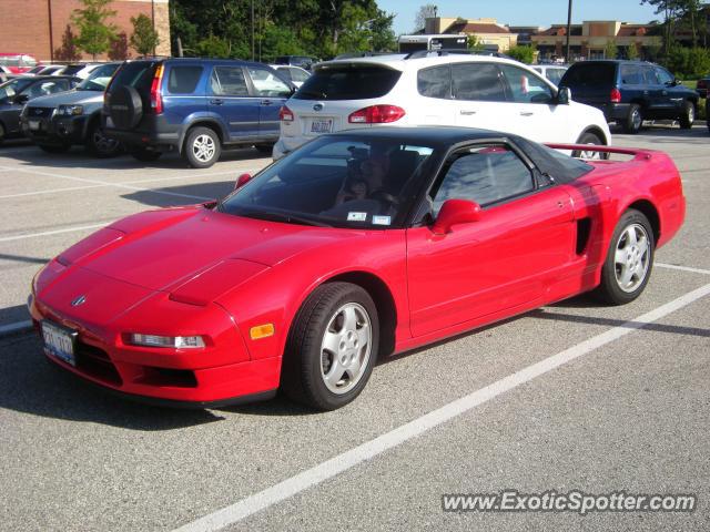 Acura NSX spotted in Deerpark, Illinois