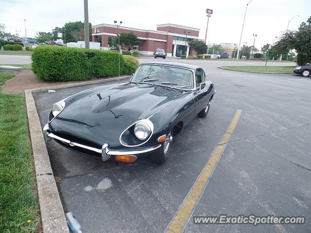 Jaguar E-Type spotted in Chattanooga, Tennessee