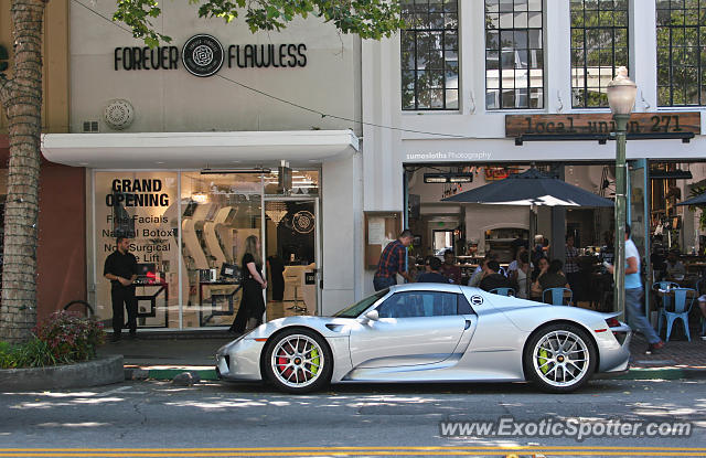 Porsche 918 Spyder spotted in Palo Alto, California