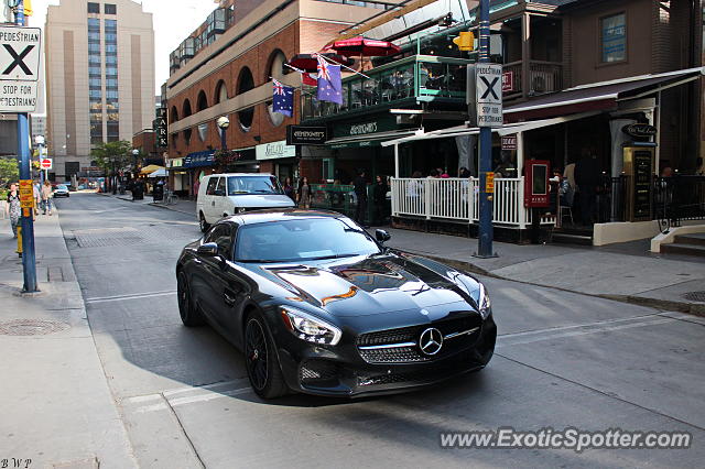 Mercedes SLS AMG spotted in Toronto, Canada