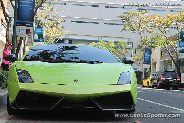 Lamborghini Gallardo spotted in Taguig, Philippines