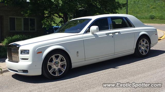 Rolls-Royce Phantom spotted in Wayzata, Minnesota