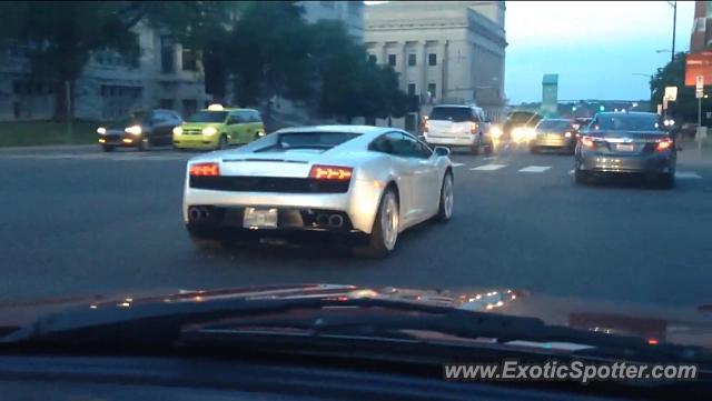 Lamborghini Gallardo spotted in Nashville, Tennessee