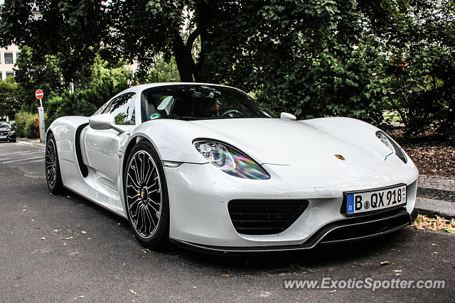 Porsche 918 Spyder spotted in Berlin, Germany