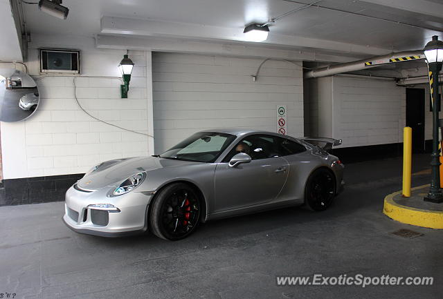 Porsche 911 GT3 spotted in Toronto, Canada