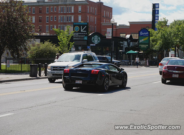 Lamborghini Gallardo spotted in Calgary, Canada