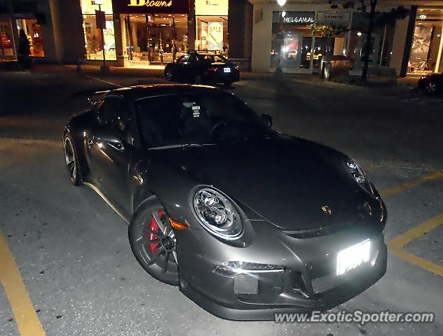 Porsche 911 GT3 spotted in Toronto, Canada